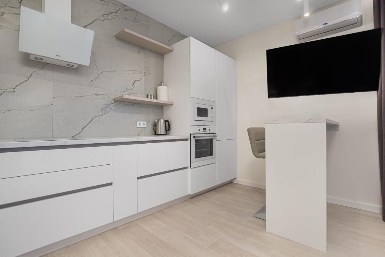 45 Pearl 2-Bedrooms Apartment With Terrace Odessa Eksteriør bilde